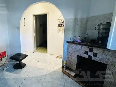 Casa 3 ambientes con 1 baño