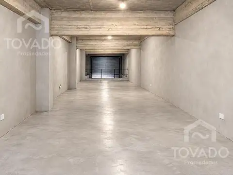 Galpon en Alquiler 4  mts Frente