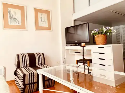 Suipacha 1100, Piso 12