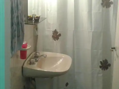 Depto Tipo Casa en Venta en Lanus Oeste, USD 120.000