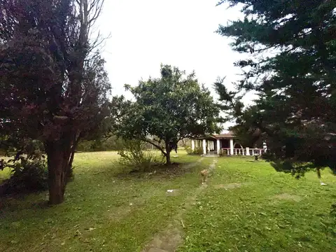 Avenida Eva Perón 12000