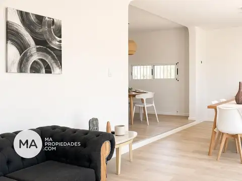 Casa 3 ambientes con 2 baños