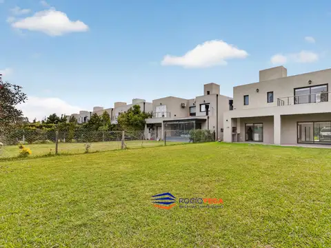 Casa a la venta en Maria Eugenia Residences & Villages,Moreno
