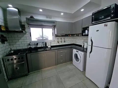 Depto Tipo Casa en Venta al Este