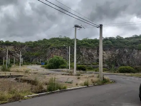 VENTA LOTE DE 300M2 EN ALTOS DE LA ESTANZUELA