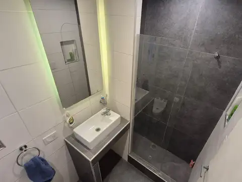 VENTA CASA INTERNA (3 HABS) FRENTE PARQUE OHIGGINS