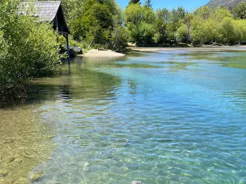 Valle del Tigre,  en Cholila, Patagonia Argentina.
