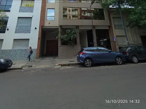 Oficina al frente con cochera 45 (12 y 13)