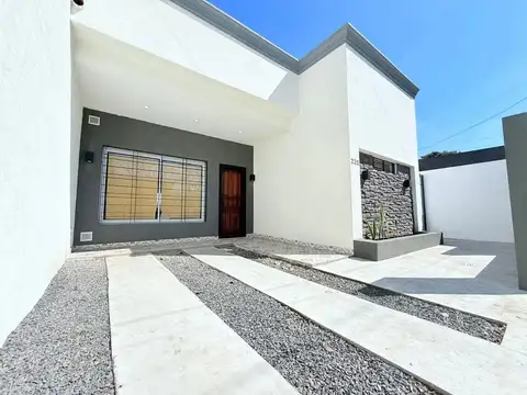 Casa de 3 ambientes en Ituzaingó Sur