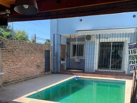 Casa en Venta con 1 cochera