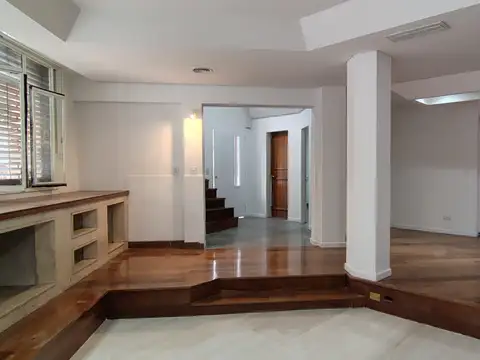 Casa en Alquiler de 5 dormitorios