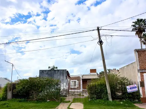 VENTA CASA SOBRE CALLE ESPAÑA A UNA CUADRA DE GÜEMES| $ 200.000.000 | Charata, Chaco.