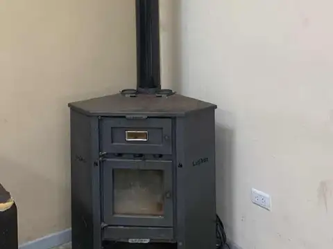 Casa en venta - 1 Dormitorio 1 Baño - Cocheras - 904Mts2 - Los Potreritos, San Miguel del Monte