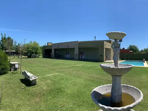 Casa en venta - 1 Dormitorio 1 Baño - Cocheras - 904Mts2 - Los Potreritos, San Miguel del Monte
