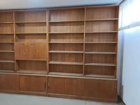 Oficina en Venta, Mitre y Colon, Recepción, 3 Privados, Sala de Reuniones, 2 Baños, Cocina