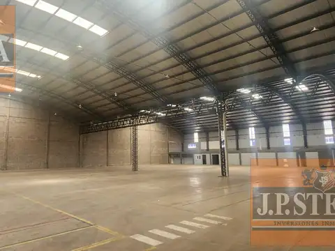 Galpon en Alquiler 70  mts Frente