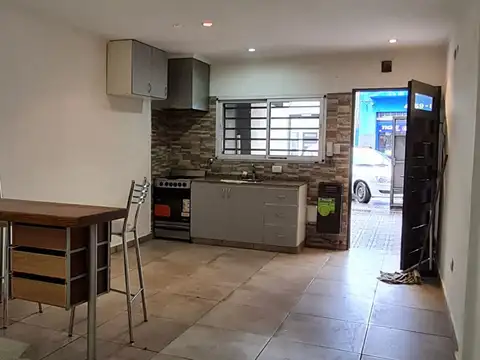 AV BARTOLOME MITRE 3800, Piso PB