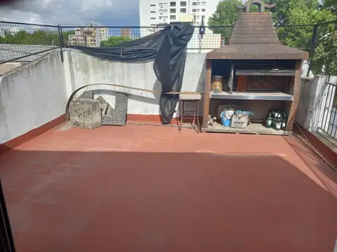 Depto Tipo Casa 4 ambientes con 2 baños