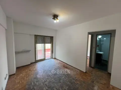 MENDEZ DE ANDES AL 1700 - 63 M2 TOTALES ESPECTACULAR PATIO Y JARDIN BALCON TODO SOL