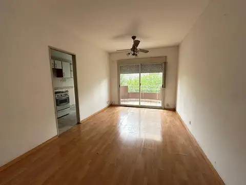  Reservado Departamento de 2 ambientes con balcón en Venta en Villa Urquiza