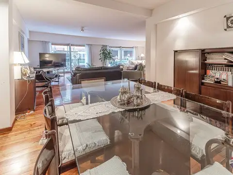 Departamento en Venta con 2 cocheras