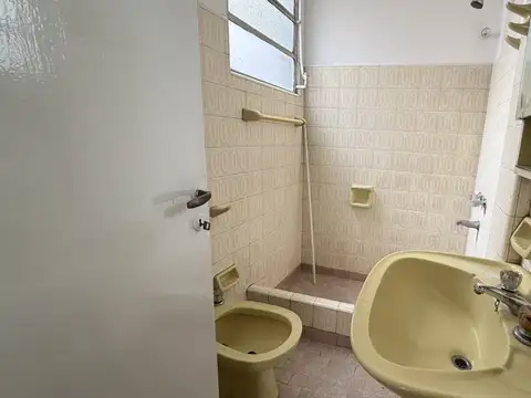 PH 3 AMBIENTES EN PRIMERO PISO CON TERRAZA Y PARRILLA