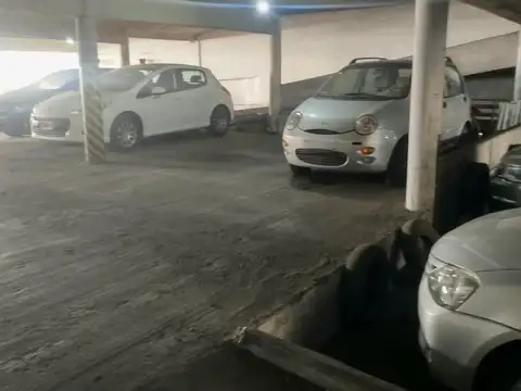 Cochera cubierta en zona centro