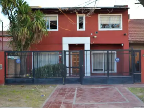 Casa en Alquiler de 4 dormitorios