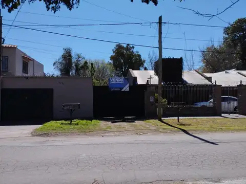 AMPLÍSIMO TERRENO INTERNO EN FISHERTON