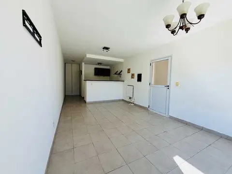 Departamento en Alquiler con 1 cochera