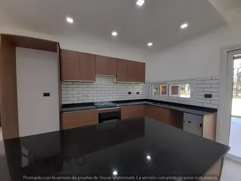 Casa en Venta en Santa Irene, USD 245.000