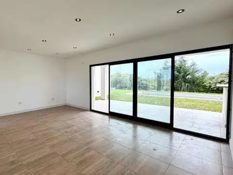 Casa en Venta en Horizontes al Sur, USD 180.000