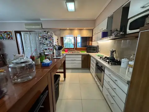 Casa en Venta en Campana, USD 500.000