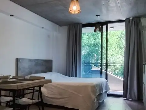 VENTA MONOAMBIENTE AMUEBLADO CON BALCON EN ABASTO