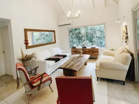 Casa 6 ambientes con 3 baños