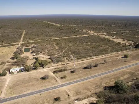 El Suyuque. Sobre Ruta 146, pasando el Control Policial.