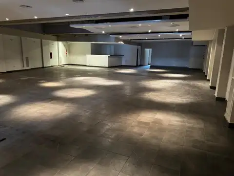 Edificio Comercial en Alquiler en Caballito 1.500 m²
