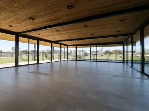 av constitucion 700, Piso 0