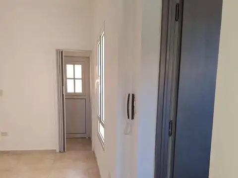 Depto Tipo Casa en Alquiler en Área Centro Oeste, $ 1.500.000