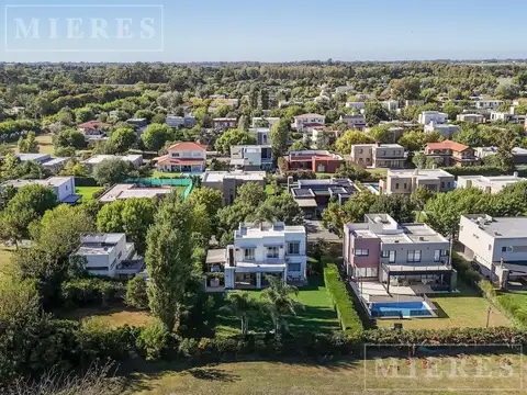 Casa en Venta en Haras Santa María - Los Eucaliptus, USD 229.000