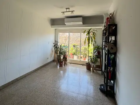 Av Maipu  al 2000