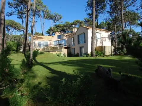 Casa en Alquiler Temporal en Manantiales, USD 23.000