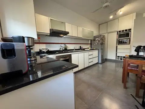 Depto Tipo Casa 6 ambientes con 1 baño