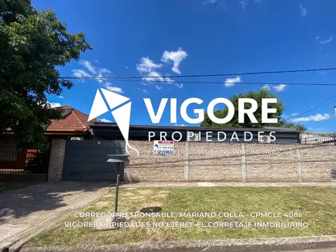 Casa en venta c/ cochera en Burzaco