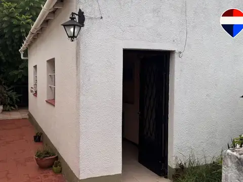 VENTA CASA LOTE PROPIO 3 AMBIENTES PATIO, EZPELETA
