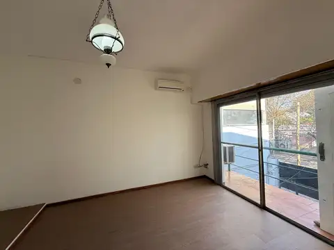 Depto Tipo Casa en Venta con 1 cocheras
