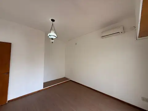 Depto Tipo Casa en Venta 46 años