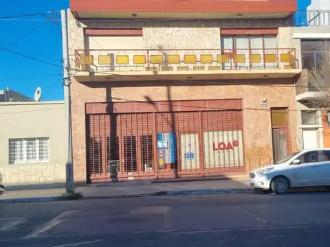 LOCAL COMERCIAL  + DEPARTAMENTO + QUINCHO