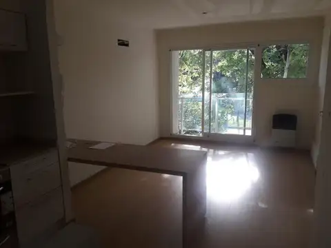 Departamento en Alquiler en Nuestra Señora De Lourdes, $ 350.000