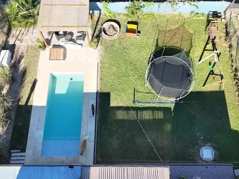 Casa en Venta con 4 cocheras